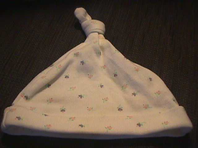 white-flower-print-hat.jpg
